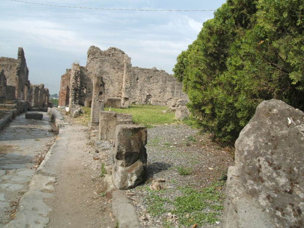 Vii Pompeii May Looking West Along Entrance Towards Site Of